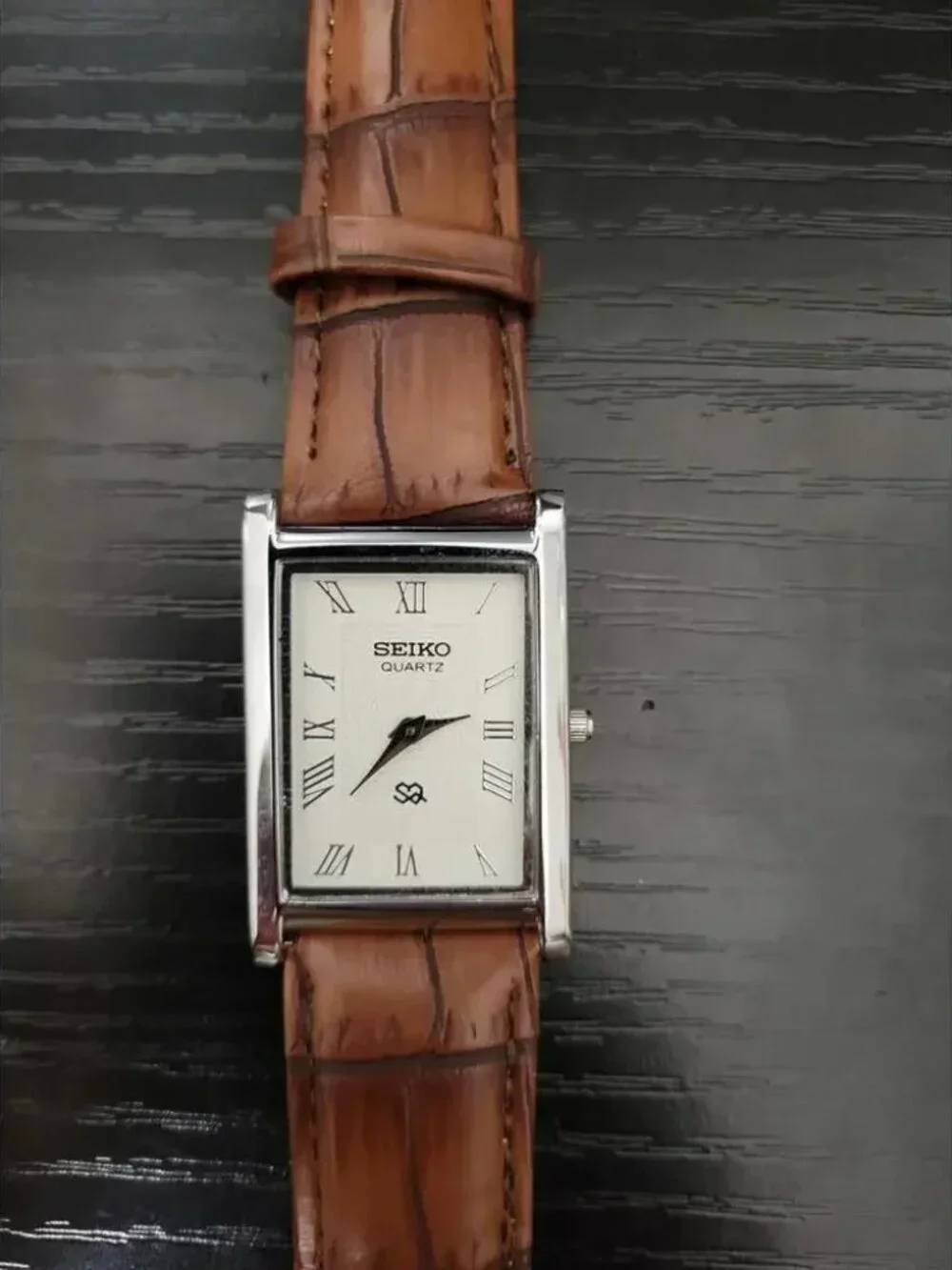 RARE Pristine Seiko Tank Vintage‎ Quartz Men's Leather Watch